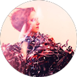 Profile photo of Jenna Lyle