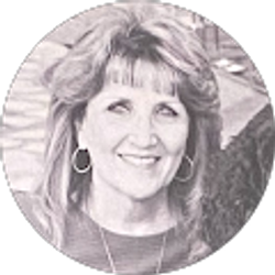 Profile photo of Marcie Hanna