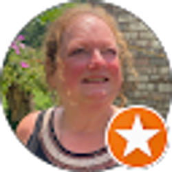 Profile photo of Brenda Carlisle