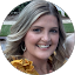 Profile photo of Elizabeth Gregg Lesniak