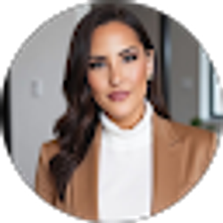 Profile photo of Andrea VanHuss