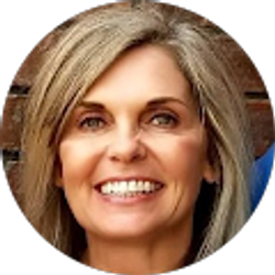 Profile photo of Tracy Henry