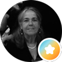Profile photo of Theresa Noll