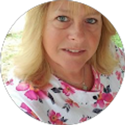 Profile photo of Penny Bales