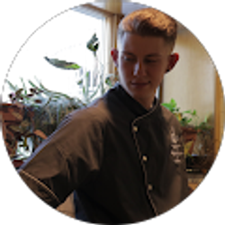 Profile photo of Geoff The vegiterian chef