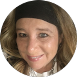 Profile photo of Ellona Shelton