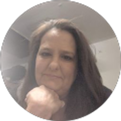 Profile photo of Laurie Oliver