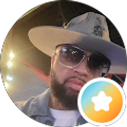 Profile photo of aaron lucas