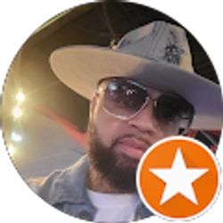 Profile photo of aaron lucas