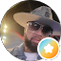 Profile photo of aaron lucas