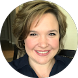 Profile photo of Lauren Dillon