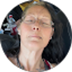 Profile photo of Wendy Syfrett