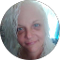 Profile photo of Michelle Lowe