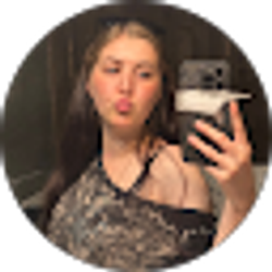 Profile photo of Madeline Schmitt