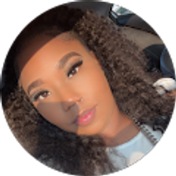 Profile photo of Ashley Lowe