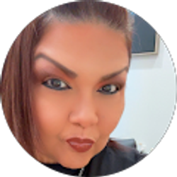 Profile photo of Liz Boone