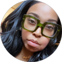 Profile photo of Daniyelle Cosby