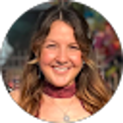 Profile photo of Danielle Thomas