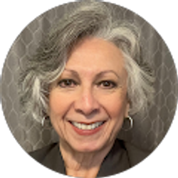 Profile photo of Gloria Salinas