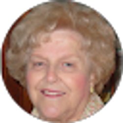 Profile photo of Evelyn Krynicki