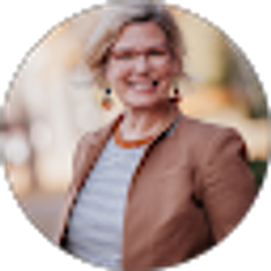 Profile photo of michelle erzberger