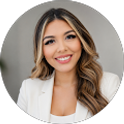 Profile photo of Flor Cruz