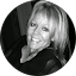 Profile photo of Lynn Bakstad