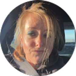 Profile photo of Rebecca Sinclair