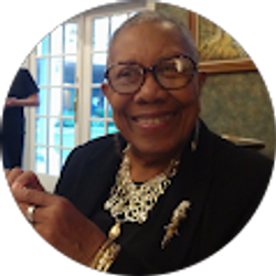 Profile photo of Thadys Newsome Gray