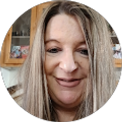 Profile photo of Karen Wolfe