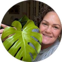 Profile photo of Jessica Simon