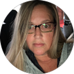 Profile photo of Niki Holman