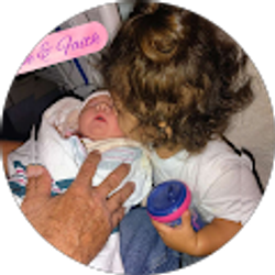 Profile photo of Zoe's Mommy Guzman