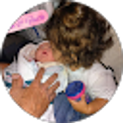Profile photo of Zoe's Mommy Guzman