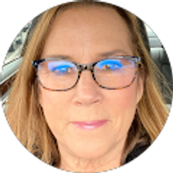 Profile photo of Ruth Hauer