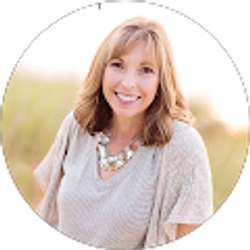 Profile photo of Niki Hunt