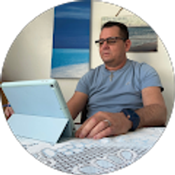 Profile photo of Reiner Oramas