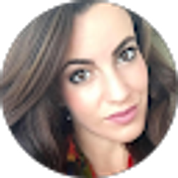 Profile photo of Jennifer Pinera
