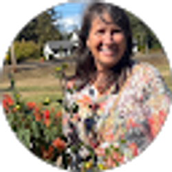 Profile photo of Denise Whitcomb