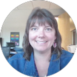 Profile photo of Lindsay Julian