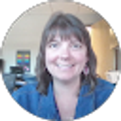 Profile photo of Lindsay Julian