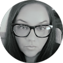 Profile photo of Angie McCune