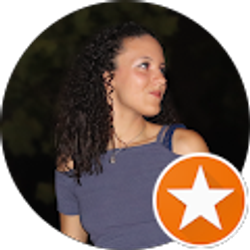 Profile photo of Jaclyn Arnold