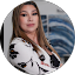 Profile photo of Claudia Aguirre