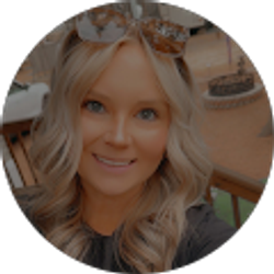 Profile photo of Justine Arndt