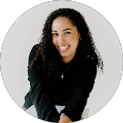 Profile photo of Jae-Lynn Owsley