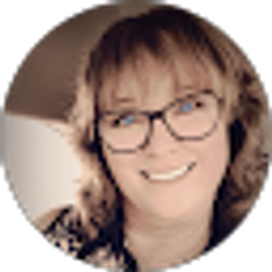 Profile photo of Lisa Pickelsimer