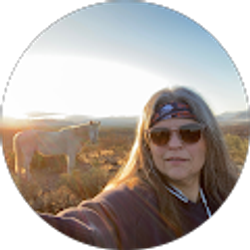 Profile photo of Kelly Johnson