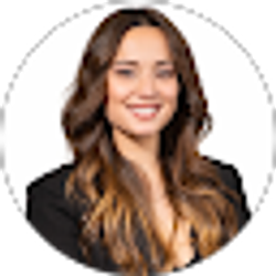 Profile photo of Carly Pfeifle