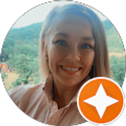 Profile photo of Lindsey Stone